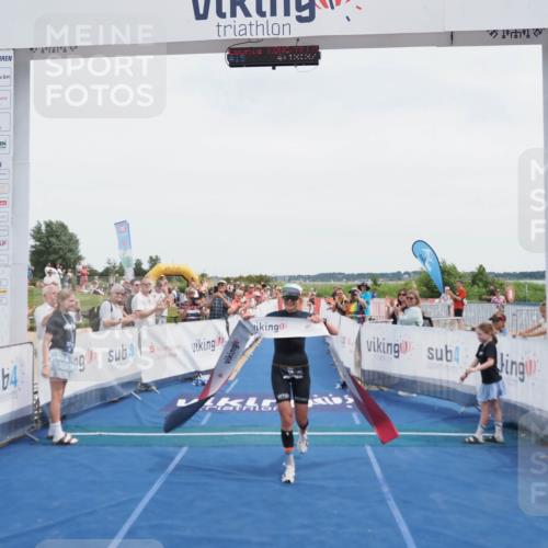 22.06.2025 - Viking Triathlon MichiJ http://msf.ph/oto/8078877 22.06.2025 14:13:47 Ziel 15 meine-sportfotos.de