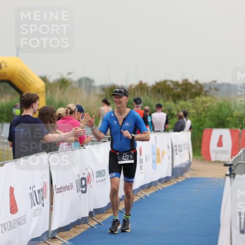22.06.2025 - Viking Triathlon Yannick Fuchs http://msf.ph/oto/8078881 22.06.2025 16:38:55 Ziel 422 meine-sportfotos.de