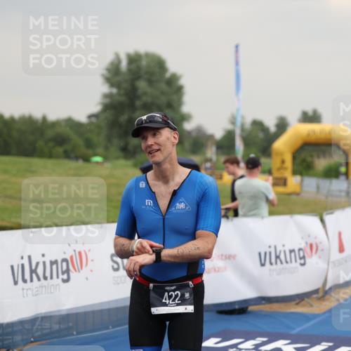 22.06.2025 - Viking Triathlon Yannick Fuchs http://msf.ph/oto/8078913 22.06.2025 16:39:00 Ziel 422 meine-sportfotos.de