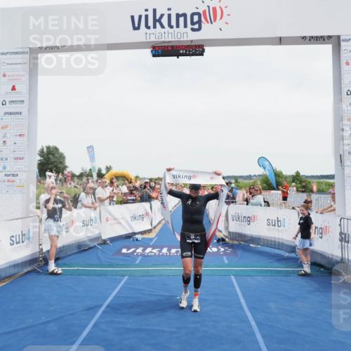 22.06.2025 - Viking Triathlon MichiJ http://msf.ph/oto/8078922 22.06.2025 14:13:47 Ziel 15 meine-sportfotos.de