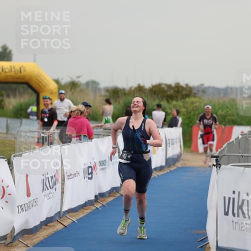 22.06.2025 - Viking Triathlon Yannick Fuchs http://msf.ph/oto/8078947 22.06.2025 16:39:19 Ziel 140 meine-sportfotos.de