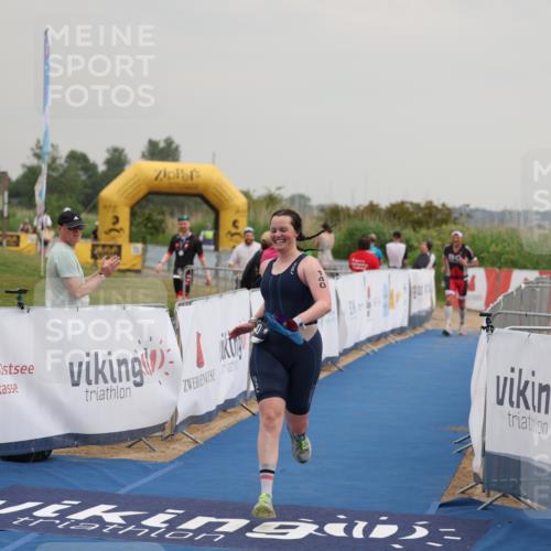 22.06.2025 - Viking Triathlon Yannick Fuchs http://msf.ph/oto/8078961 22.06.2025 16:39:19 Ziel 140 meine-sportfotos.de