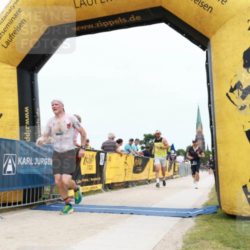 22.06.2025 - Viking Triathlon H.Heesch http://msf.ph/oto/8078979 22.06.2025 14:47:30 Laufen 61, 556, 607 meine-sportfotos.de