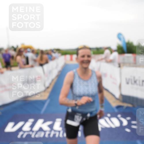 22.06.2025 - Viking Triathlon MichiJ http://msf.ph/oto/8078985 22.06.2025 15:56:04 Ziel 197 meine-sportfotos.de
