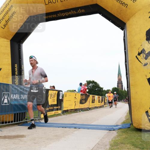 22.06.2025 - Viking Triathlon H.Heesch http://msf.ph/oto/8079043 22.06.2025 15:38:03 Laufen 334 meine-sportfotos.de