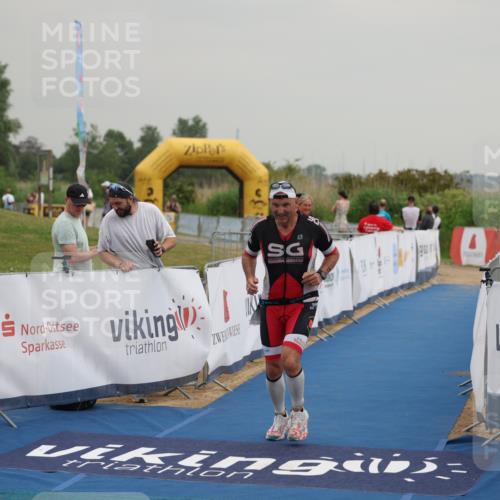 22.06.2025 - Viking Triathlon Yannick Fuchs http://msf.ph/oto/8079046 22.06.2025 16:39:26 Ziel 156 meine-sportfotos.de