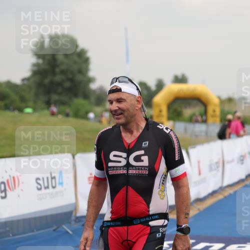 22.06.2025 - Viking Triathlon Yannick Fuchs http://msf.ph/oto/8079068 22.06.2025 16:39:28 Ziel 156 meine-sportfotos.de