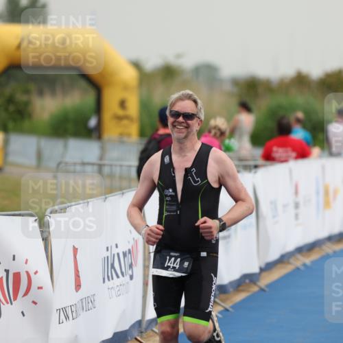 22.06.2025 - Viking Triathlon Yannick Fuchs http://msf.ph/oto/8079109 22.06.2025 16:39:44 Ziel 144 meine-sportfotos.de