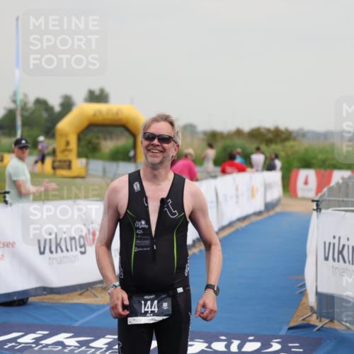 22.06.2025 - Viking Triathlon Yannick Fuchs http://msf.ph/oto/8079118 22.06.2025 16:39:46 Ziel 144 meine-sportfotos.de