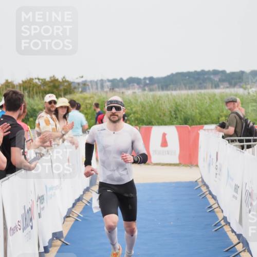 22.06.2025 - Viking Triathlon MichiJ http://msf.ph/oto/8079140 22.06.2025 14:39:02 Ziel 5, 258 meine-sportfotos.de