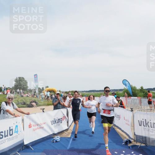 22.06.2025 - Viking Triathlon MichiJ http://msf.ph/oto/8079156 22.06.2025 14:17:00 Ziel 651 meine-sportfotos.de