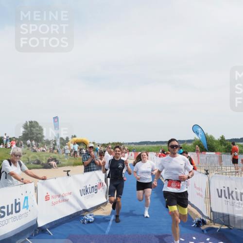 22.06.2025 - Viking Triathlon MichiJ http://msf.ph/oto/8079164 22.06.2025 14:17:00 Ziel 651 meine-sportfotos.de