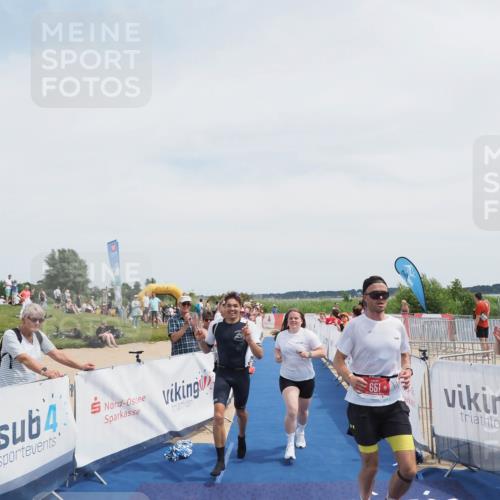 22.06.2025 - Viking Triathlon MichiJ http://msf.ph/oto/8079172 22.06.2025 14:17:00 Ziel 651 meine-sportfotos.de