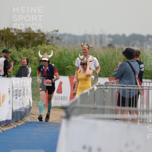22.06.2025 - Viking Triathlon Yannick Fuchs http://msf.ph/oto/8079173 22.06.2025 16:40:50 Ziel  meine-sportfotos.de