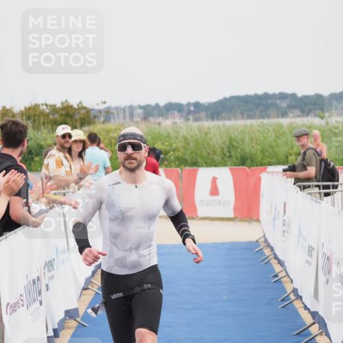 22.06.2025 - Viking Triathlon MichiJ http://msf.ph/oto/8079175 22.06.2025 14:39:02 Ziel 5, 258 meine-sportfotos.de