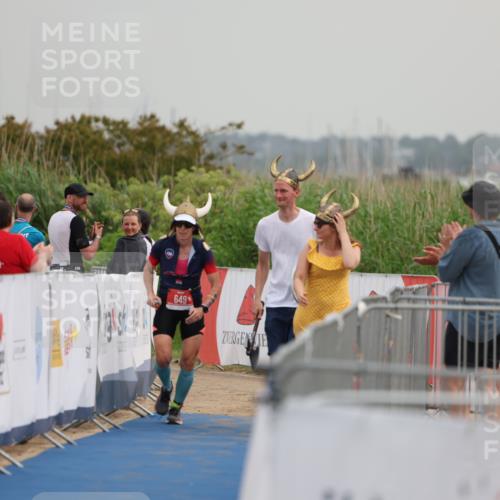 22.06.2025 - Viking Triathlon Yannick Fuchs http://msf.ph/oto/8079177 22.06.2025 16:40:51 Ziel  meine-sportfotos.de