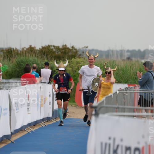 22.06.2025 - Viking Triathlon Yannick Fuchs http://msf.ph/oto/8079196 22.06.2025 16:40:52 Ziel 649 meine-sportfotos.de