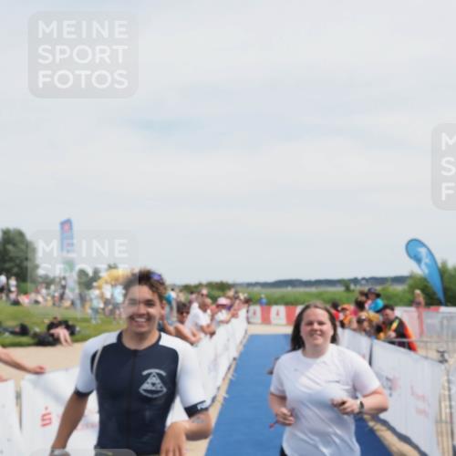 22.06.2025 - Viking Triathlon MichiJ http://msf.ph/oto/8079204 22.06.2025 14:17:01 Ziel 651 meine-sportfotos.de