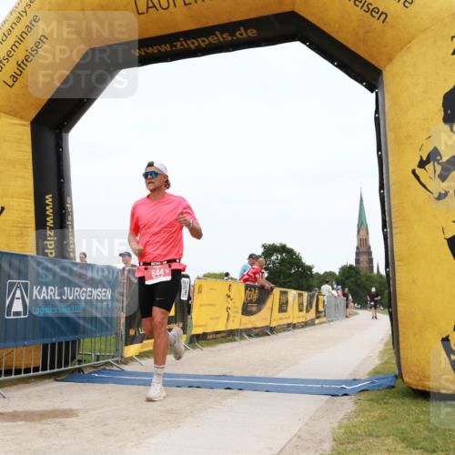 22.06.2025 - Viking Triathlon H.Heesch http://msf.ph/oto/8079212 22.06.2025 15:40:03 Laufen 532, 644 meine-sportfotos.de
