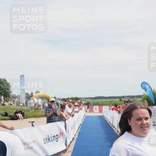 22.06.2025 - Viking Triathlon MichiJ http://msf.ph/oto/8079228 22.06.2025 14:17:01 Ziel 651 meine-sportfotos.de