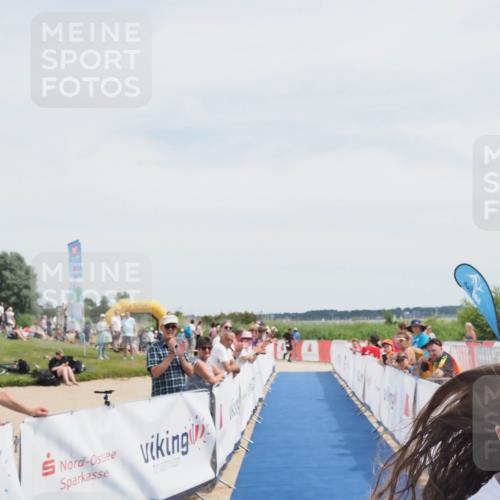 22.06.2025 - Viking Triathlon MichiJ http://msf.ph/oto/8079234 22.06.2025 14:17:01 Ziel 651 meine-sportfotos.de