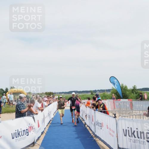 22.06.2025 - Viking Triathlon MichiJ http://msf.ph/oto/8079254 22.06.2025 14:17:17 Ziel 610 meine-sportfotos.de
