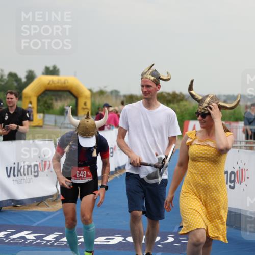22.06.2025 - Viking Triathlon Yannick Fuchs http://msf.ph/oto/8079312 22.06.2025 16:40:58 Ziel 649 meine-sportfotos.de
