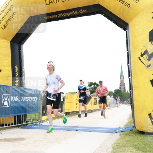 22.06.2025 - Viking Triathlon H.Heesch http://msf.ph/oto/8079320 22.06.2025 15:42:04 Laufen 64, 78, 172, 182, 496 meine-sportfotos.de