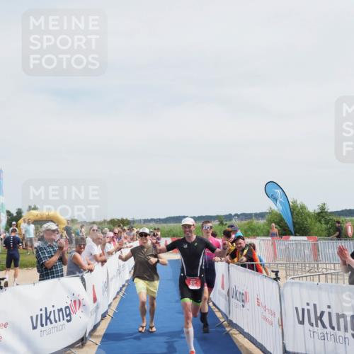 22.06.2025 - Viking Triathlon MichiJ http://msf.ph/oto/8079326 22.06.2025 14:17:18 Ziel 610 meine-sportfotos.de