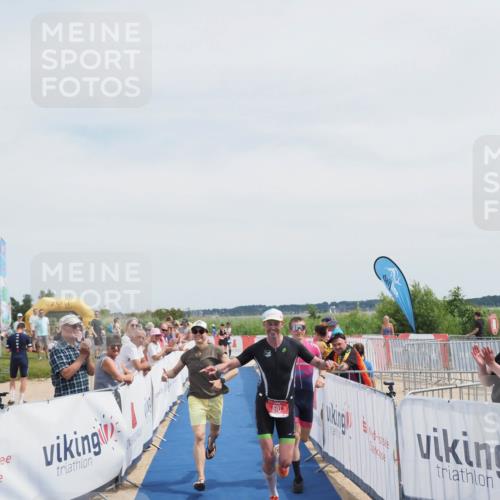 22.06.2025 - Viking Triathlon MichiJ http://msf.ph/oto/8079330 22.06.2025 14:17:18 Ziel 610 meine-sportfotos.de