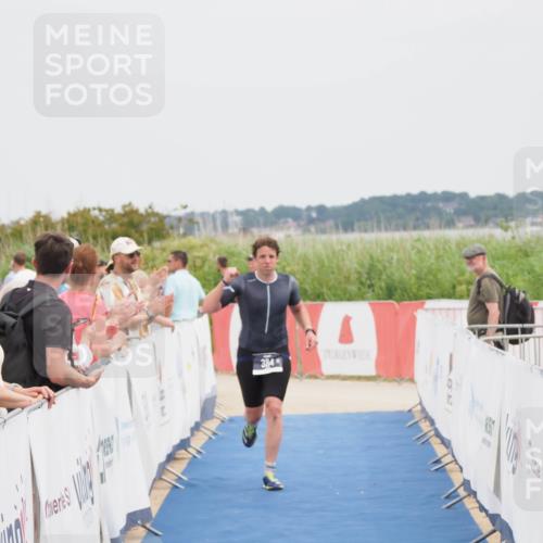 22.06.2025 - Viking Triathlon MichiJ http://msf.ph/oto/8079336 22.06.2025 14:39:36 Ziel 384 meine-sportfotos.de