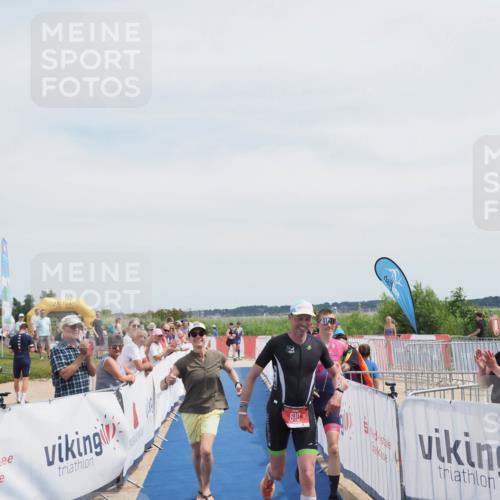 22.06.2025 - Viking Triathlon MichiJ http://msf.ph/oto/8079355 22.06.2025 14:17:18 Ziel 610 meine-sportfotos.de