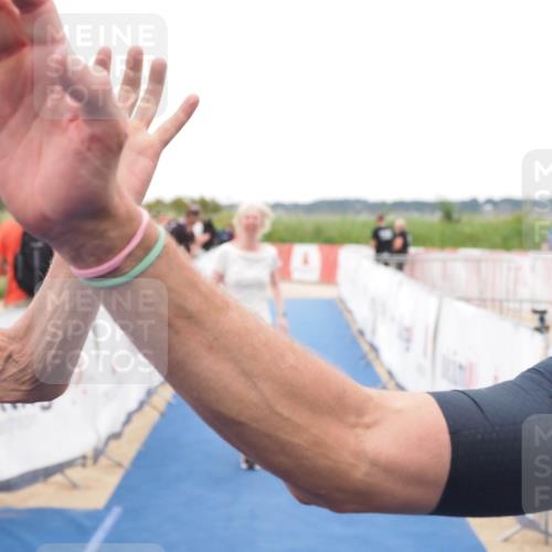 22.06.2025 - Viking Triathlon MichiJ http://msf.ph/oto/8079359 22.06.2025 16:04:13 Ziel 625 meine-sportfotos.de