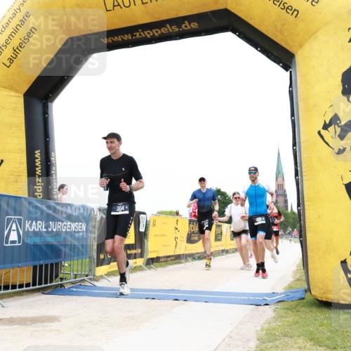 22.06.2025 - Viking Triathlon H.Heesch http://msf.ph/oto/8079360 22.06.2025 15:42:38 Laufen 304, 344, 389, 421 meine-sportfotos.de