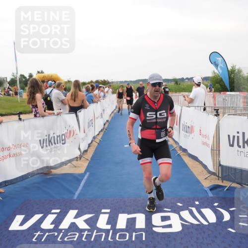 22.06.2025 - Viking Triathlon MichiJ http://msf.ph/oto/8079365 22.06.2025 15:56:28 Ziel 199, 647 meine-sportfotos.de