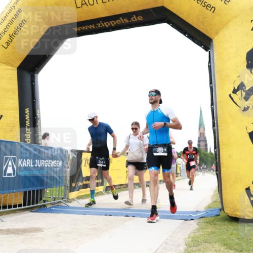 22.06.2025 - Viking Triathlon H.Heesch http://msf.ph/oto/8079366 22.06.2025 15:42:39 Laufen 304, 344, 389, 421, 615 meine-sportfotos.de