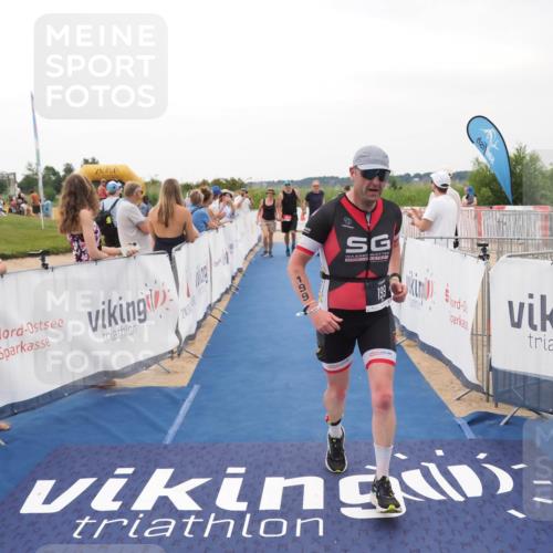 22.06.2025 - Viking Triathlon MichiJ http://msf.ph/oto/8079371 22.06.2025 15:56:28 Ziel 199, 647 meine-sportfotos.de
