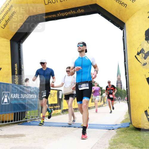 22.06.2025 - Viking Triathlon H.Heesch http://msf.ph/oto/8079372 22.06.2025 15:42:40 Laufen 304, 344, 389, 421, 615 meine-sportfotos.de