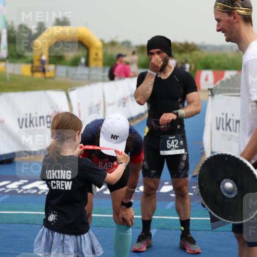 22.06.2025 - Viking Triathlon Yannick Fuchs http://msf.ph/oto/8079373 22.06.2025 16:41:18 Ziel 542 meine-sportfotos.de
