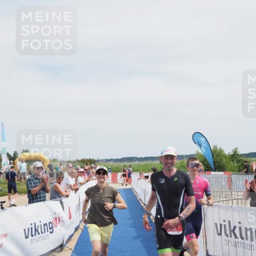 22.06.2025 - Viking Triathlon MichiJ http://msf.ph/oto/8079377 22.06.2025 14:17:19 Ziel 610 meine-sportfotos.de