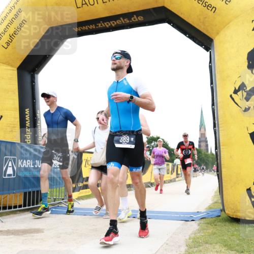 22.06.2025 - Viking Triathlon H.Heesch http://msf.ph/oto/8079378 22.06.2025 15:42:40 Laufen 304, 344, 389, 421, 615 meine-sportfotos.de