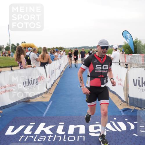 22.06.2025 - Viking Triathlon MichiJ http://msf.ph/oto/8079379 22.06.2025 15:56:28 Ziel 199, 647 meine-sportfotos.de
