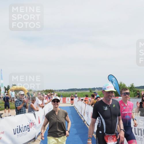 22.06.2025 - Viking Triathlon MichiJ http://msf.ph/oto/8079389 22.06.2025 14:17:19 Ziel 610 meine-sportfotos.de