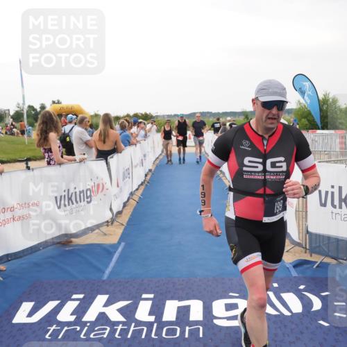 22.06.2025 - Viking Triathlon MichiJ http://msf.ph/oto/8079391 22.06.2025 15:56:28 Ziel 199, 647 meine-sportfotos.de