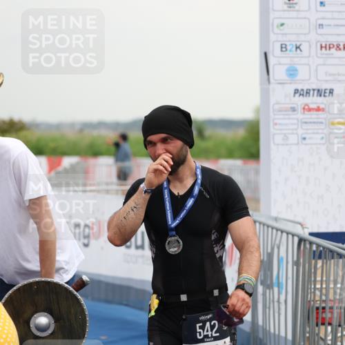 22.06.2025 - Viking Triathlon Yannick Fuchs http://msf.ph/oto/8079403 22.06.2025 16:41:26 Ziel 441 meine-sportfotos.de
