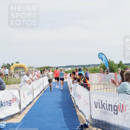 22.06.2025 - Viking Triathlon MichiJ http://msf.ph/oto/8079435 22.06.2025 14:18:52 Ziel 100, 272, 617 meine-sportfotos.de