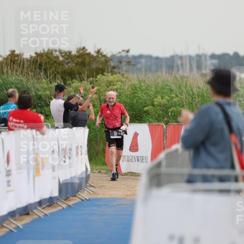 22.06.2025 - Viking Triathlon Yannick Fuchs http://msf.ph/oto/8079448 22.06.2025 16:43:04 Ziel  meine-sportfotos.de