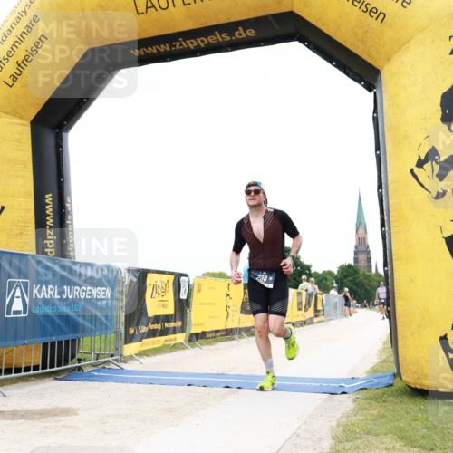 22.06.2025 - Viking Triathlon H.Heesch http://msf.ph/oto/8079449 22.06.2025 15:44:10 Laufen 238 meine-sportfotos.de