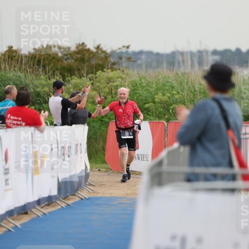 22.06.2025 - Viking Triathlon Yannick Fuchs http://msf.ph/oto/8079453 22.06.2025 16:43:05 Ziel  meine-sportfotos.de
