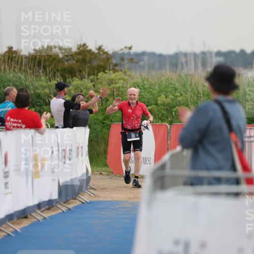 22.06.2025 - Viking Triathlon Yannick Fuchs http://msf.ph/oto/8079463 22.06.2025 16:43:05 Ziel  meine-sportfotos.de